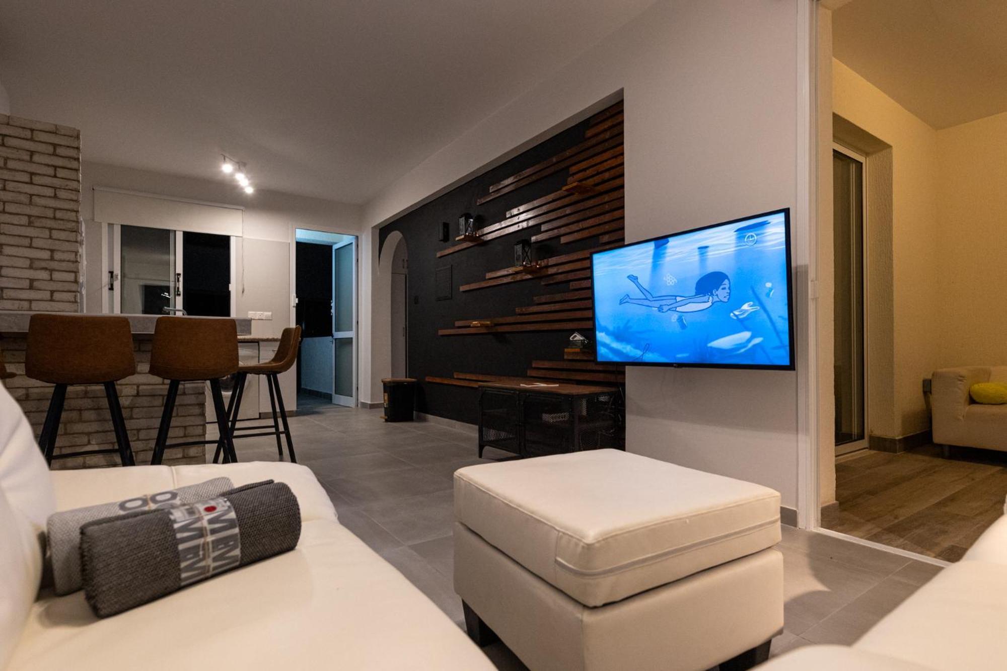 Eden Blue-Horizon 1B, Paphos, Sea View, Pool Apartment Konia Exterior foto
